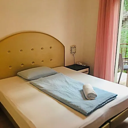 Hotel Villa Carmen Malcesine Exterior foto